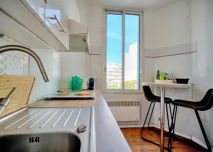 Le Cal-3 Pieces-2 Min Plage-vca Cannes